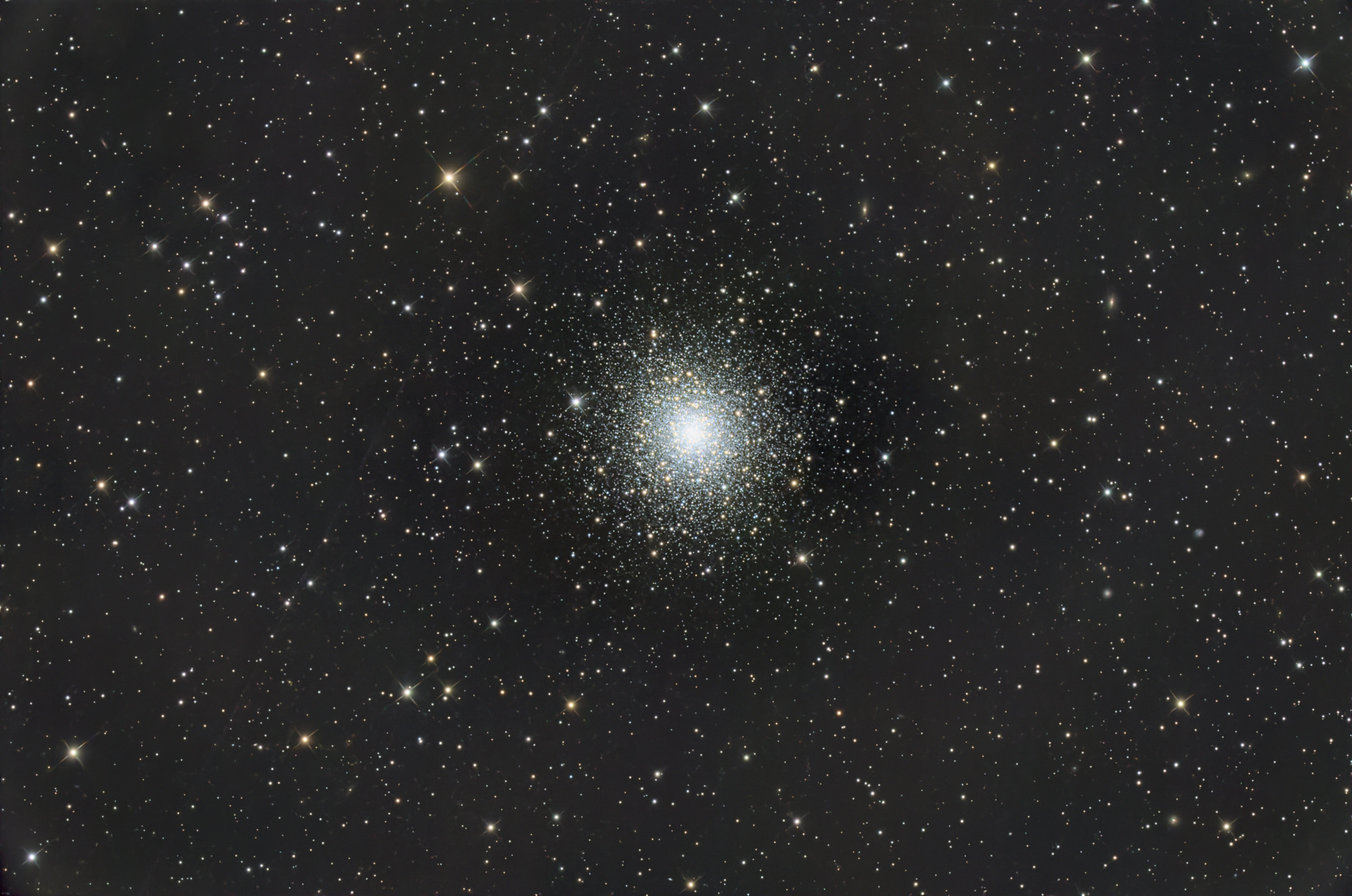 Messier 92 is a bright globular cluster in the constellation Hercules.